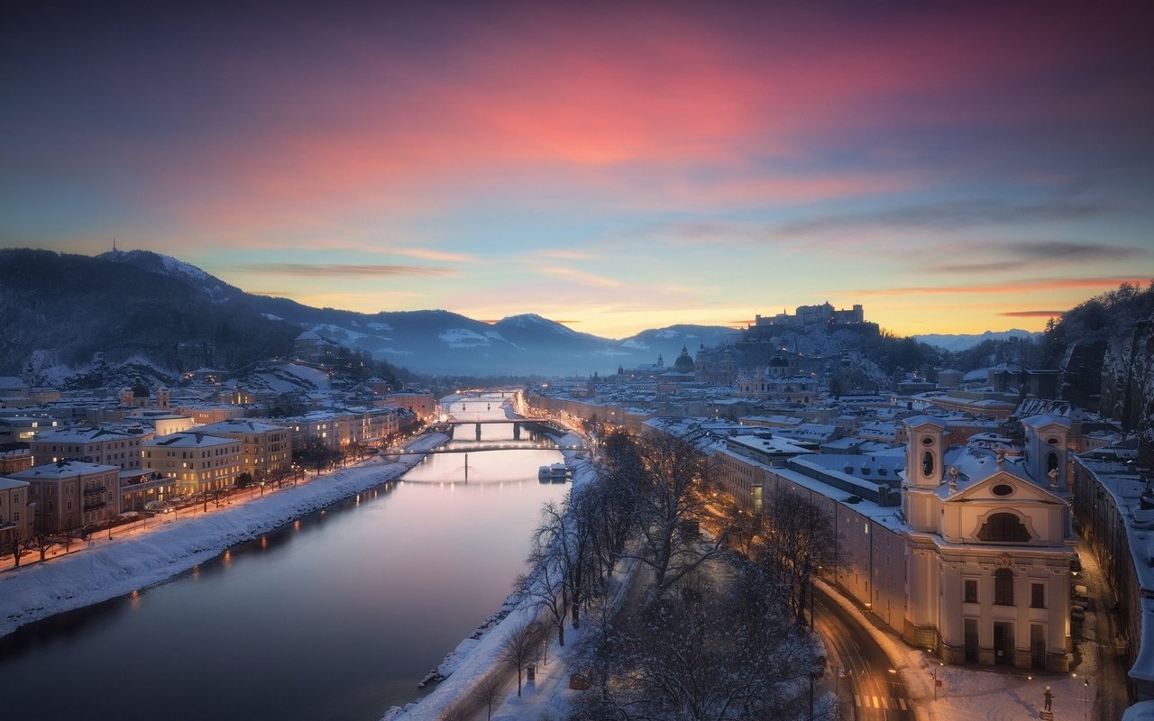 Обои река, снег, закат, зима, город, австрия, зальцбург, river, snow, sunset, winter, the city, austria, salzburg разрешение 1920x1139 Загрузить