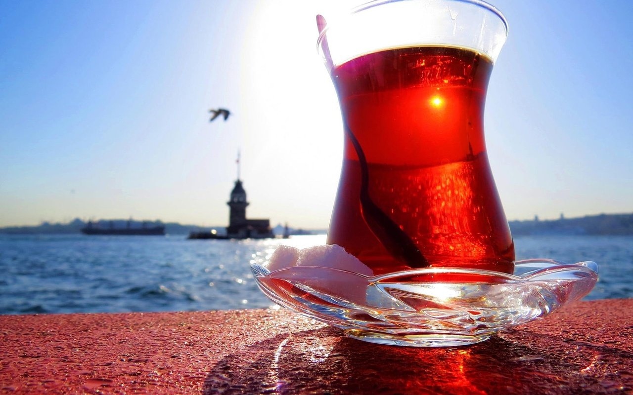 Обои небо, природа, напиток, море, турция, чай, девичья башня, maiden's tower, the sky, nature, drink, sea, turkey, tea, maiden tower разрешение 2000x1500 Загрузить