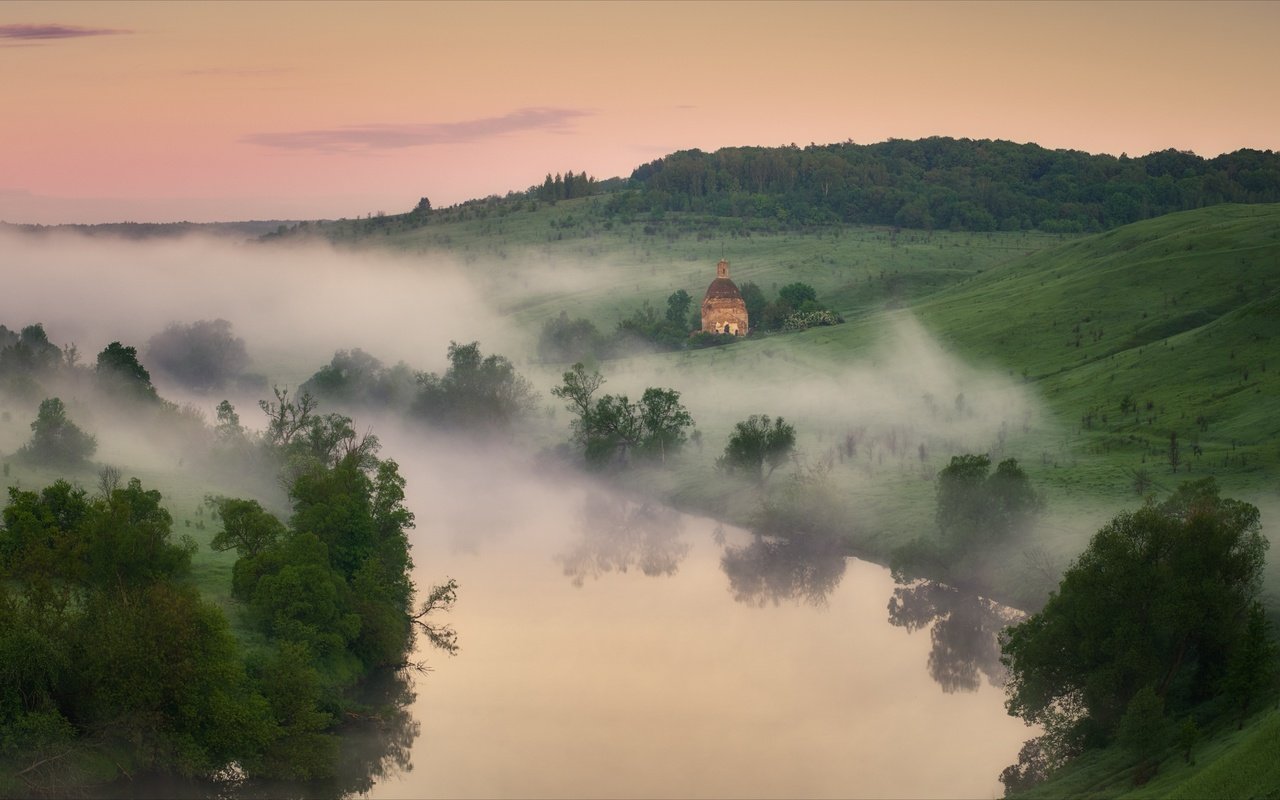 Обои река, холмы, природа, пейзаж, утро, туман, леса, river, hills, nature, landscape, morning, fog, forest разрешение 2280x1410 Загрузить