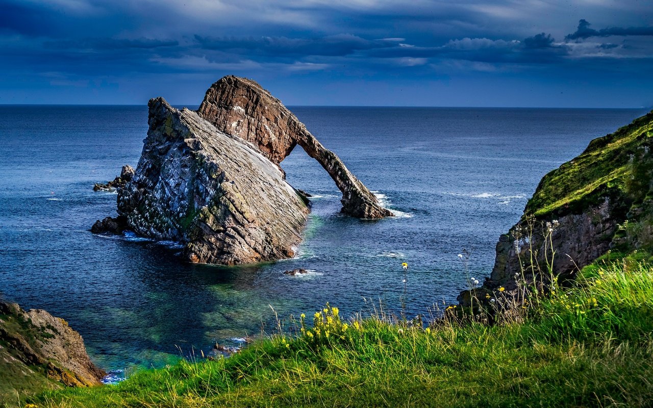 Обои вода, пейзаж, скала, утес, water, landscape, rock разрешение 3000x1767 Загрузить