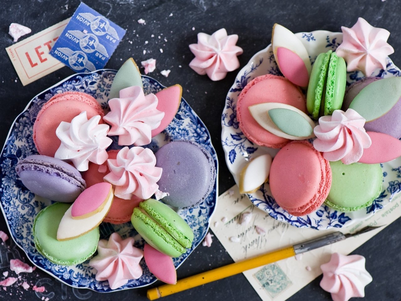 Обои сладкое, печенье, макарун, безе, sweet, cookies, macaron, meringue разрешение 2000x1322 Загрузить