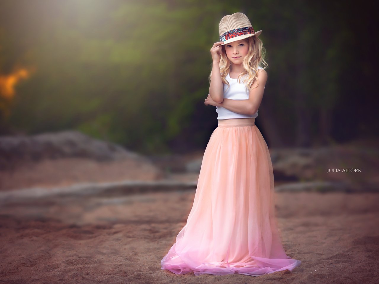 Обои природа, взгляд, дети, юбка, девочка, ребенок, шляпа, julia altork, nature, look, children, skirt, girl, child, hat разрешение 4368x2912 Загрузить