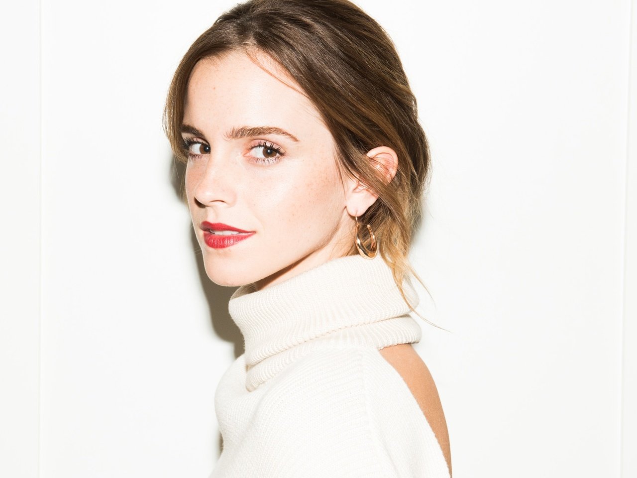 Обои модель, актриса, эмма уотсон, emma charlotte duerre watson, эмма шарлотта дюэрр уотсон, model, actress, emma watson, emma charlotte watson duerr разрешение 2000x1277 Загрузить