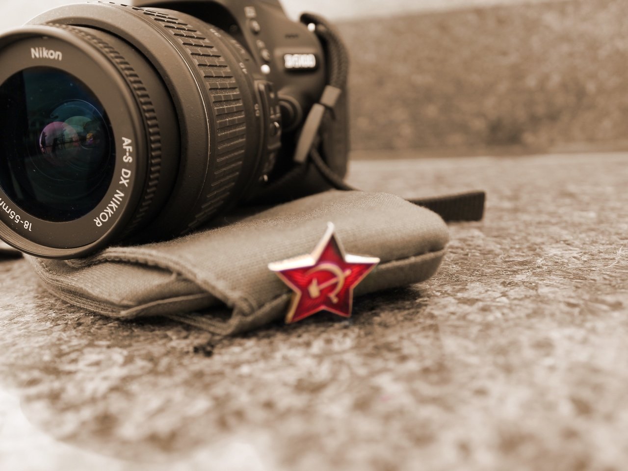 Обои звезда, день победы, фотоаппарат, 9 мая, пилотка, star, victory day, the camera, may 9, pussy разрешение 2555x1600 Загрузить