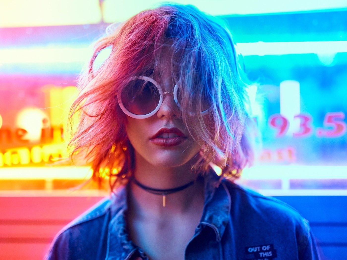 Обои девушка, блондинка, портрет, лицо, солнечные очки, girl, blonde, portrait, face, sunglasses разрешение 2048x1350 Загрузить