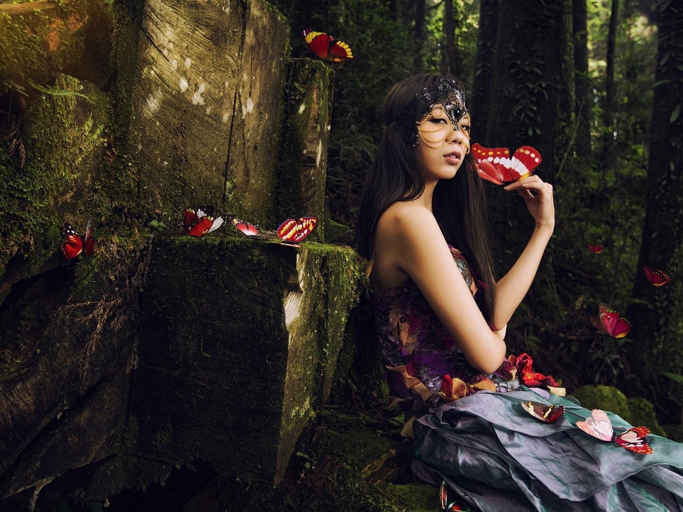 Обои лес, девушка, сидит, бабочки, азиатка, forest, girl, sitting, butterfly, asian разрешение 2048x1274 Загрузить