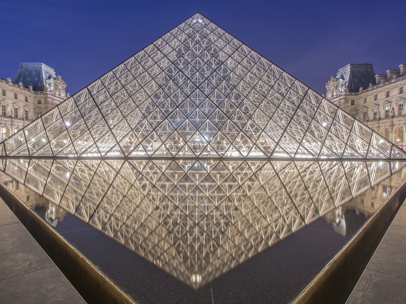 Обои париж, пирамида, франция, лувр, музей, paris, pyramid, france, the louvre, museum разрешение 2560x1440 Загрузить