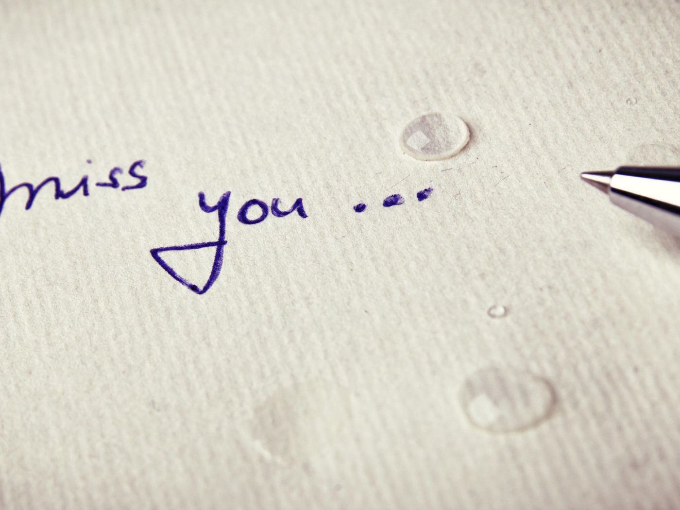 Обои ручка, капли, записка, слезы, sorkin, скучаю...miss you, handle, drops, note, tears, miss you...miss you разрешение 1920x1080 Загрузить