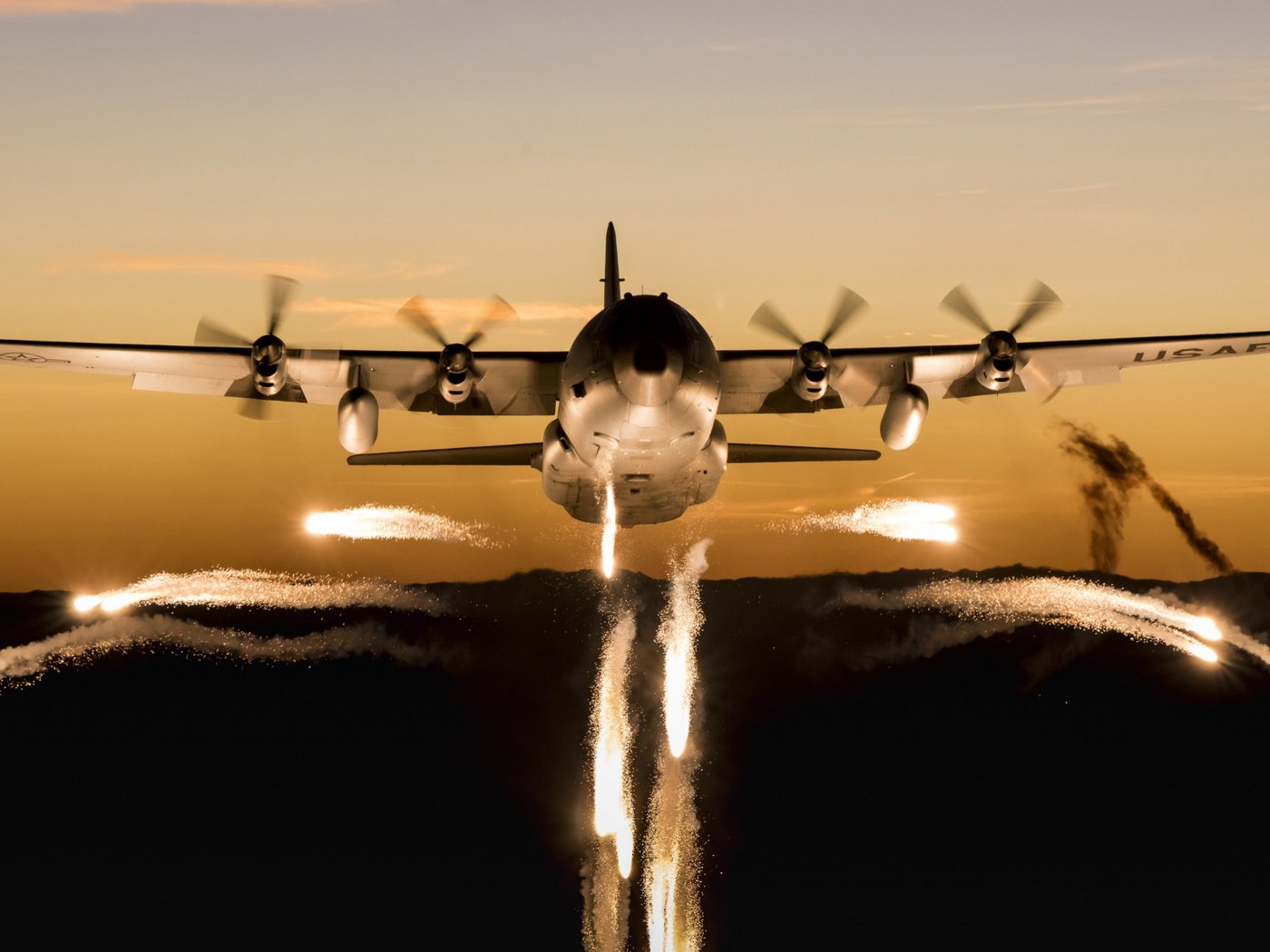 Обои авиация, lockheed c-130 hercules, военно, транспортный, aviation, military, transport разрешение 2112x1188 Загрузить