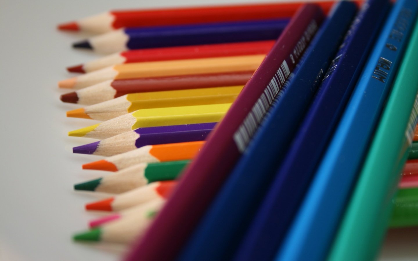 Обои разноцветные, карандаши, цветные, штрих-код, цветные карандаши, colorful, pencils, colored, barcode, colored pencils разрешение 2560x1600 Загрузить