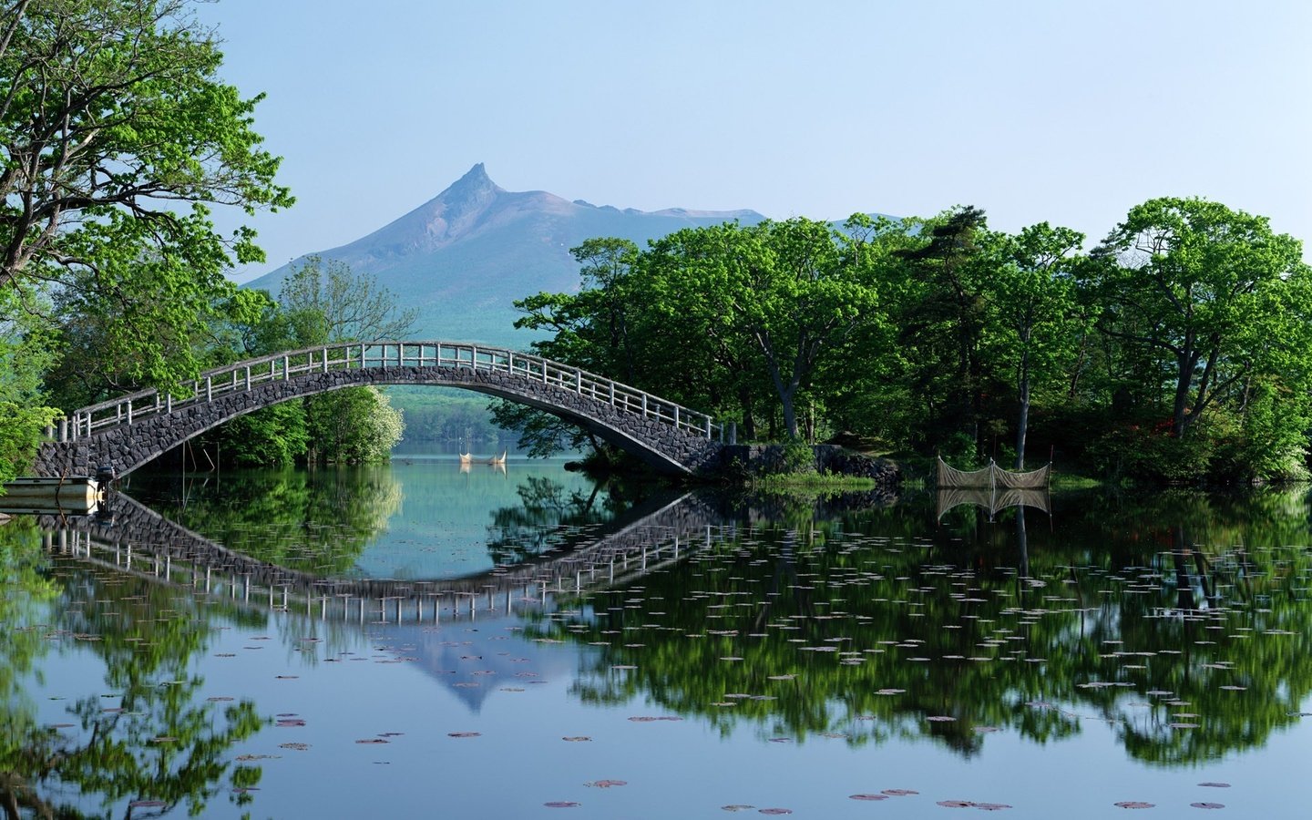 Обои мост, япония, хоккайдо, bridge, japan, hokkaido разрешение 1920x1200 Загрузить