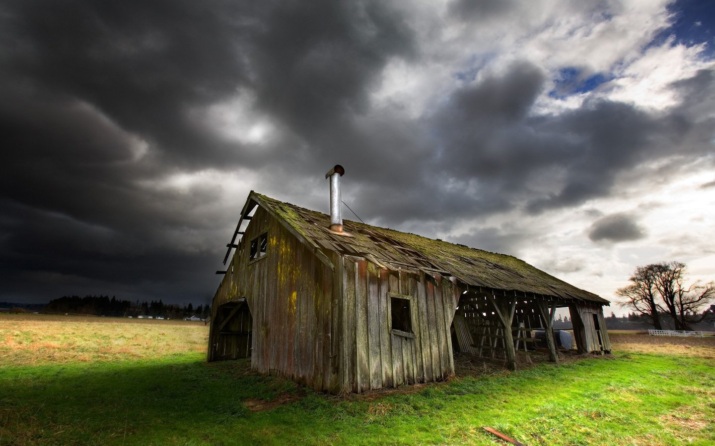 Обои небо, трава, обои, креатив, крыша, старый дом, the sky, grass, wallpaper, creative, roof, old house разрешение 1920x1171 Загрузить