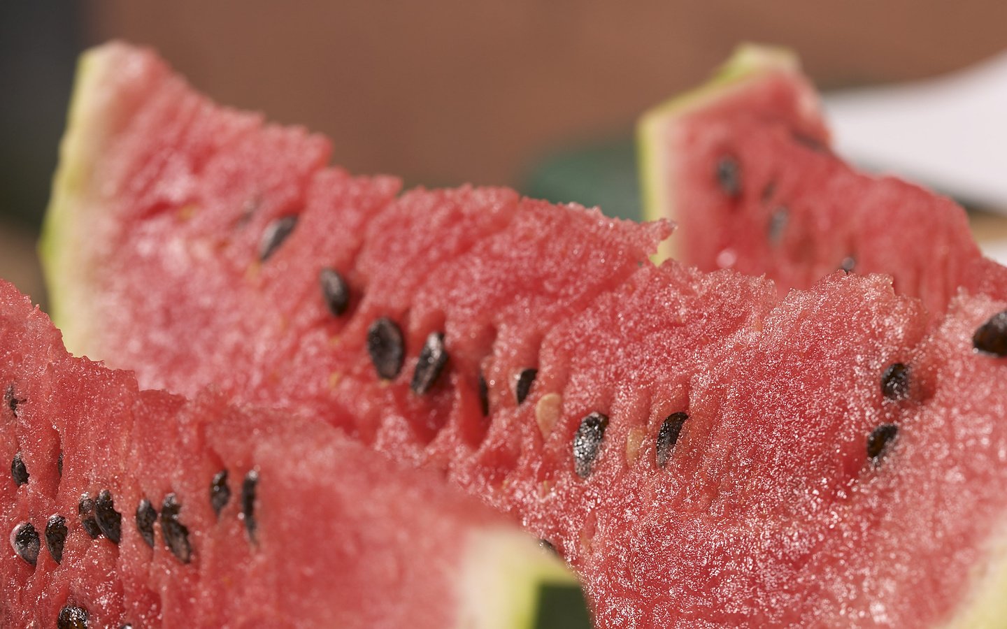 Обои еда, арбуз, мякоть, косточки, зернышки, food, watermelon, the flesh, bone, grains разрешение 2560x1600 Загрузить