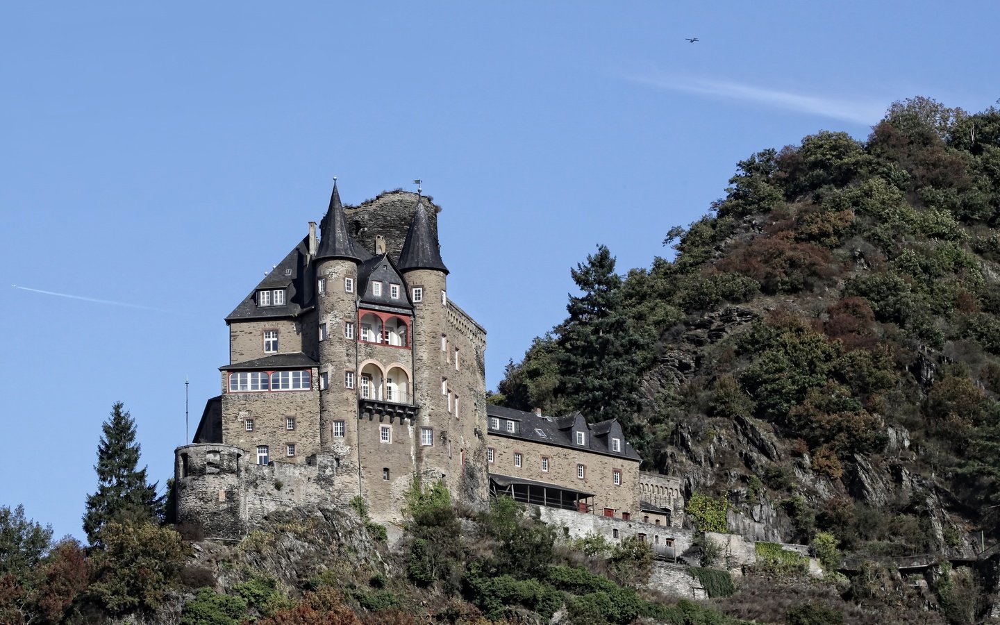 Обои пейзаж, замок, германия, castle katz, замок катц, санкт-гоарсхаузен, st. goarshausen, burg katz, landscape, castle, germany, saint goarshausen разрешение 4752x3168 Загрузить