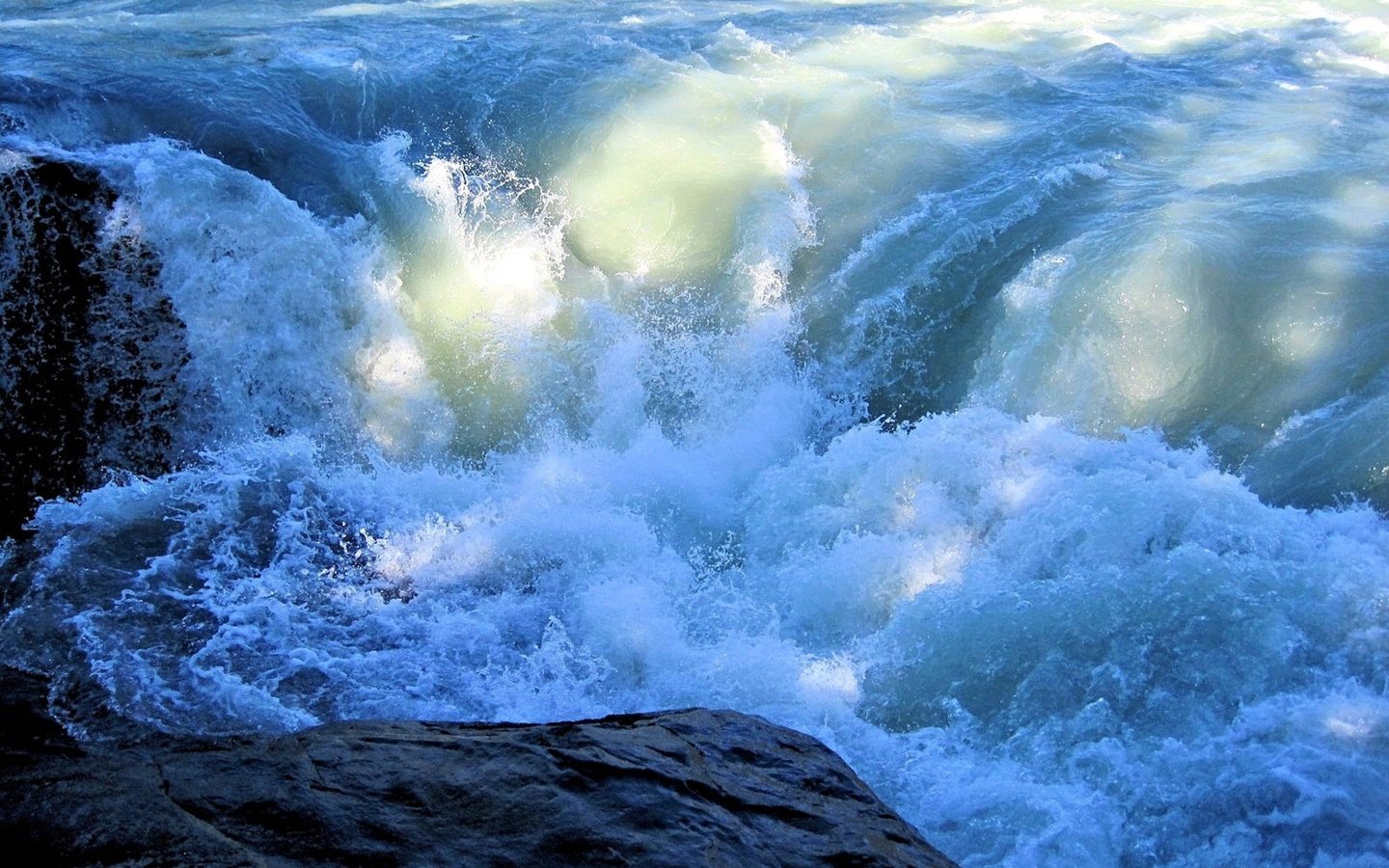 Обои вода, альберта, природа, берег, море, волна, брызги, океан, канада, water, albert, nature, shore, sea, wave, squirt, the ocean, canada разрешение 1999x1317 Загрузить