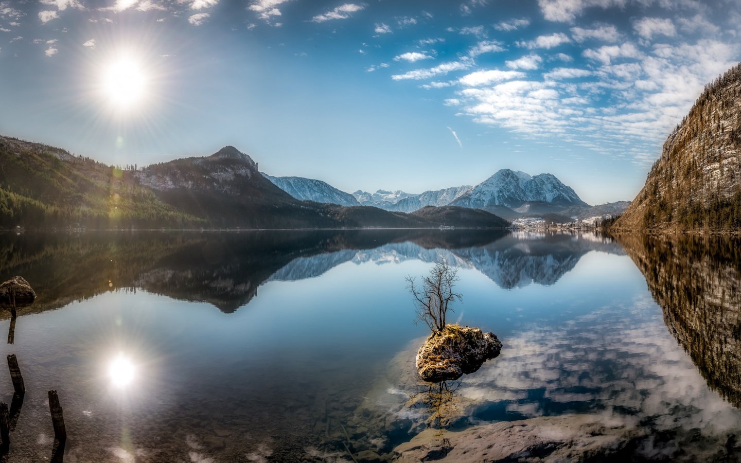 Обои небо, облака, озеро, горы, отражение, австрия, штирия, altaussee, styrian lake, the sky, clouds, lake, mountains, reflection, austria, styria разрешение 2112x1188 Загрузить