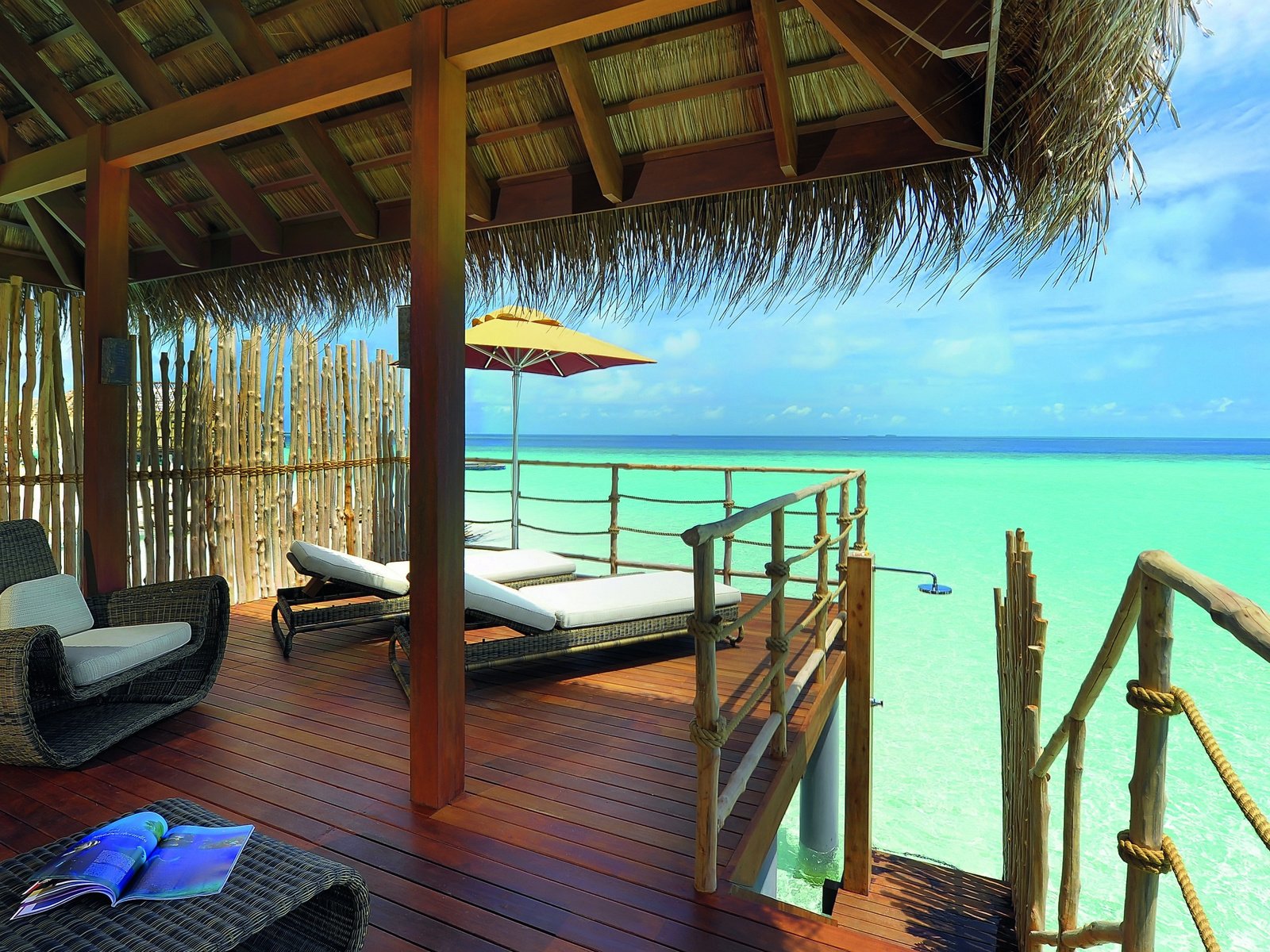Обои океан, бунгало, мальдивы, the ocean, bungalow, the maldives разрешение 2560x1600 Загрузить