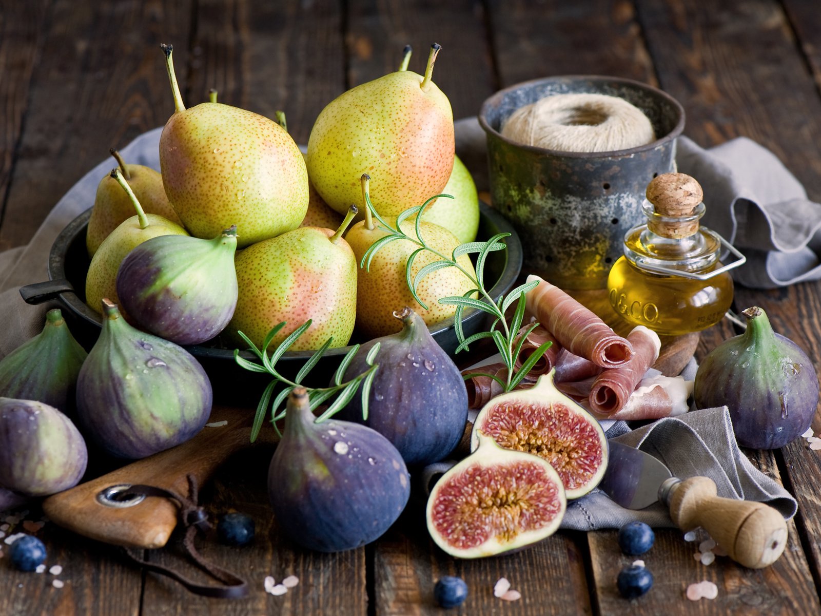 Обои фрукты, черника, натюрморт, груши, инжир, anna verdina, fruit, blueberries, still life, pear, figs разрешение 2000x1286 Загрузить