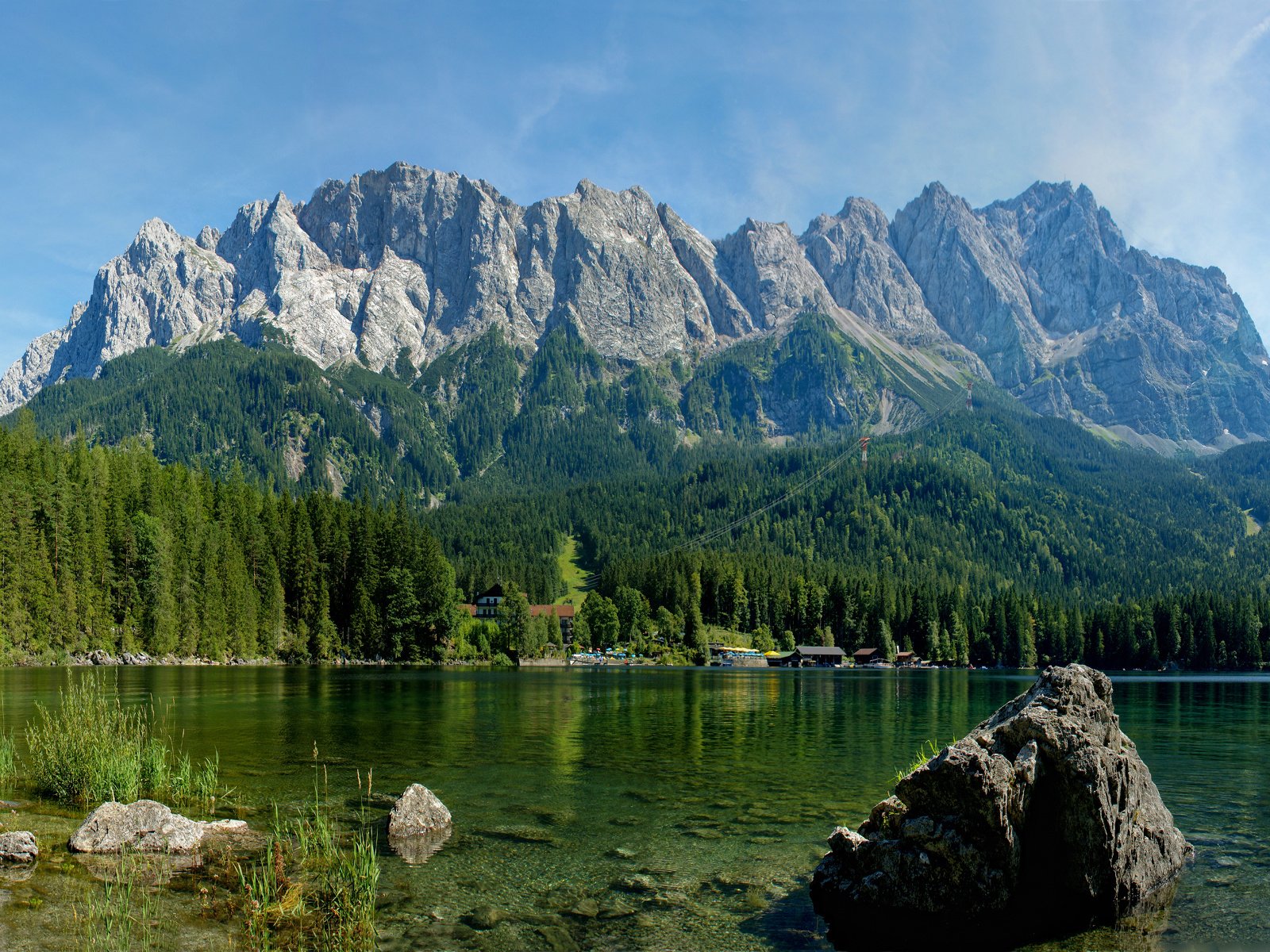 Обои деревья, озеро, река, горы, природа, зелень, лес, весна, trees, lake, river, mountains, nature, greens, forest, spring разрешение 1920x1200 Загрузить