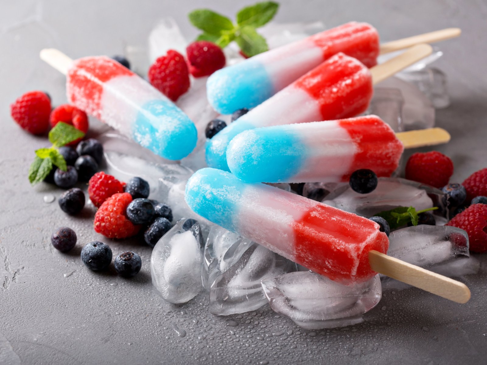 Обои мята, сладкое, малина, мороженное, фруктовый, мороженое, черничный, сладости, ice crea, лёд, ягоды, плоды, черника, mint, sweet, raspberry, ice cream, blueberry, sweets, ice, berries, fruit, blueberries разрешение 5760x3840 Загрузить