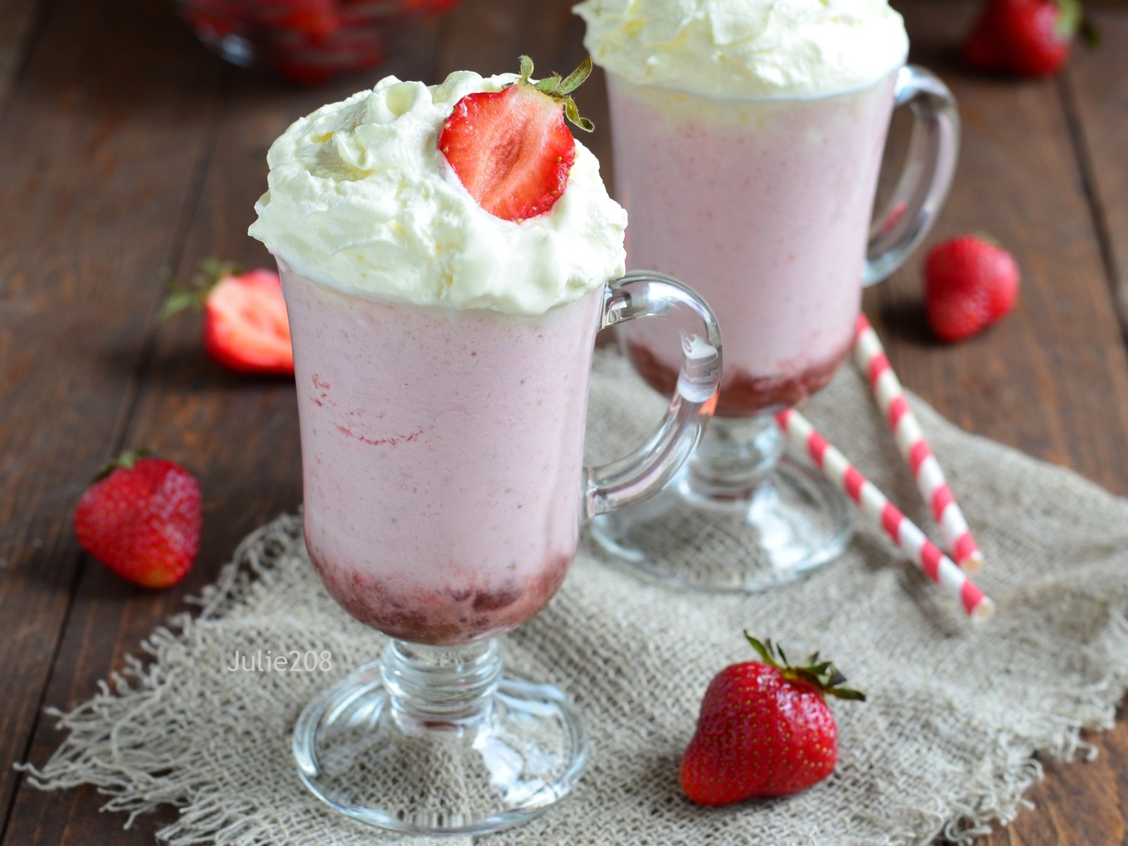 Обои клубника, сливки, десерт, strawberry, cream, dessert разрешение 3000x1913 Загрузить