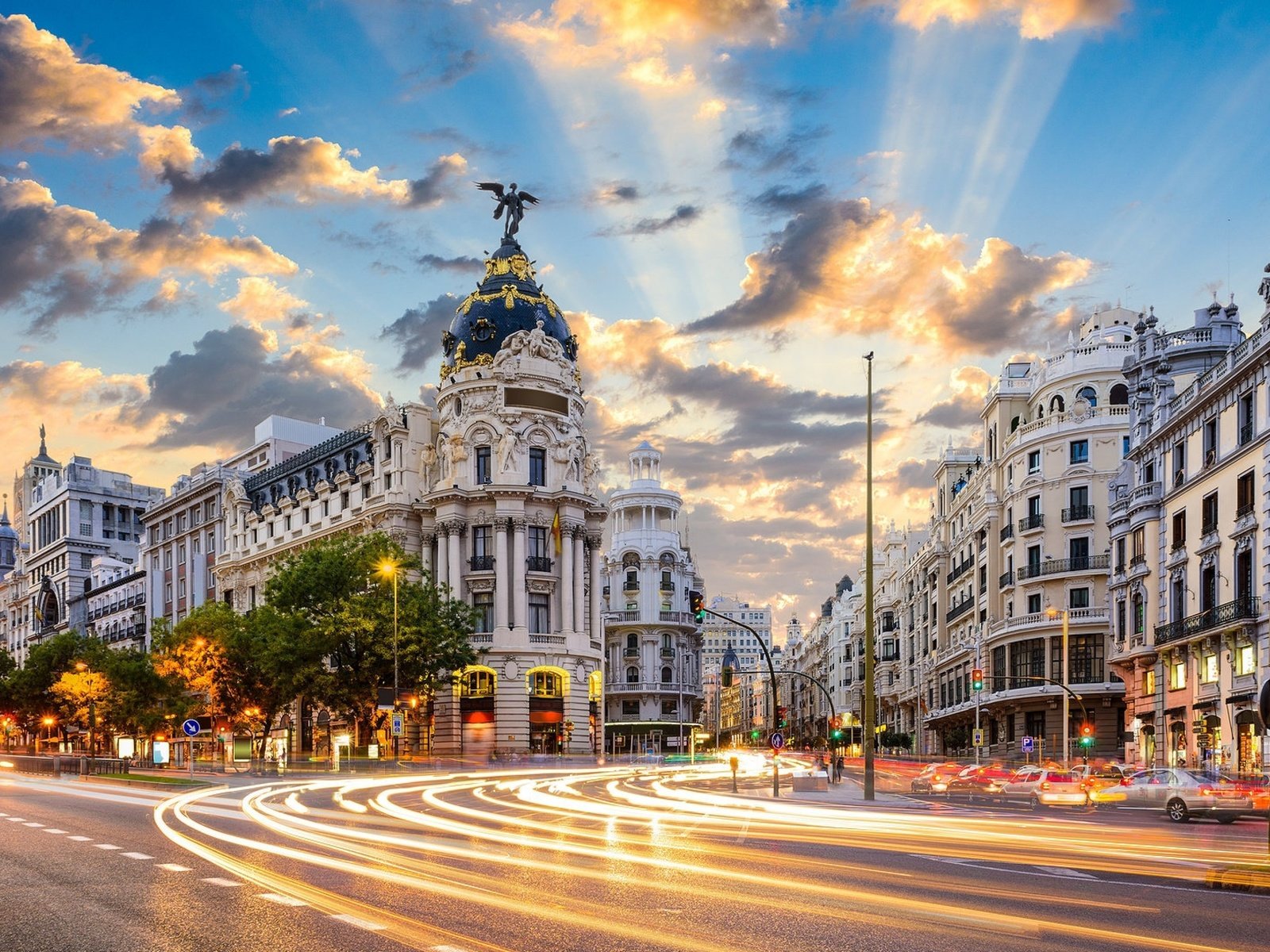 Обои улица, архитектура, испания, мадрид, мадрид. испания, street, architecture, spain, madrid разрешение 3840x2160 Загрузить