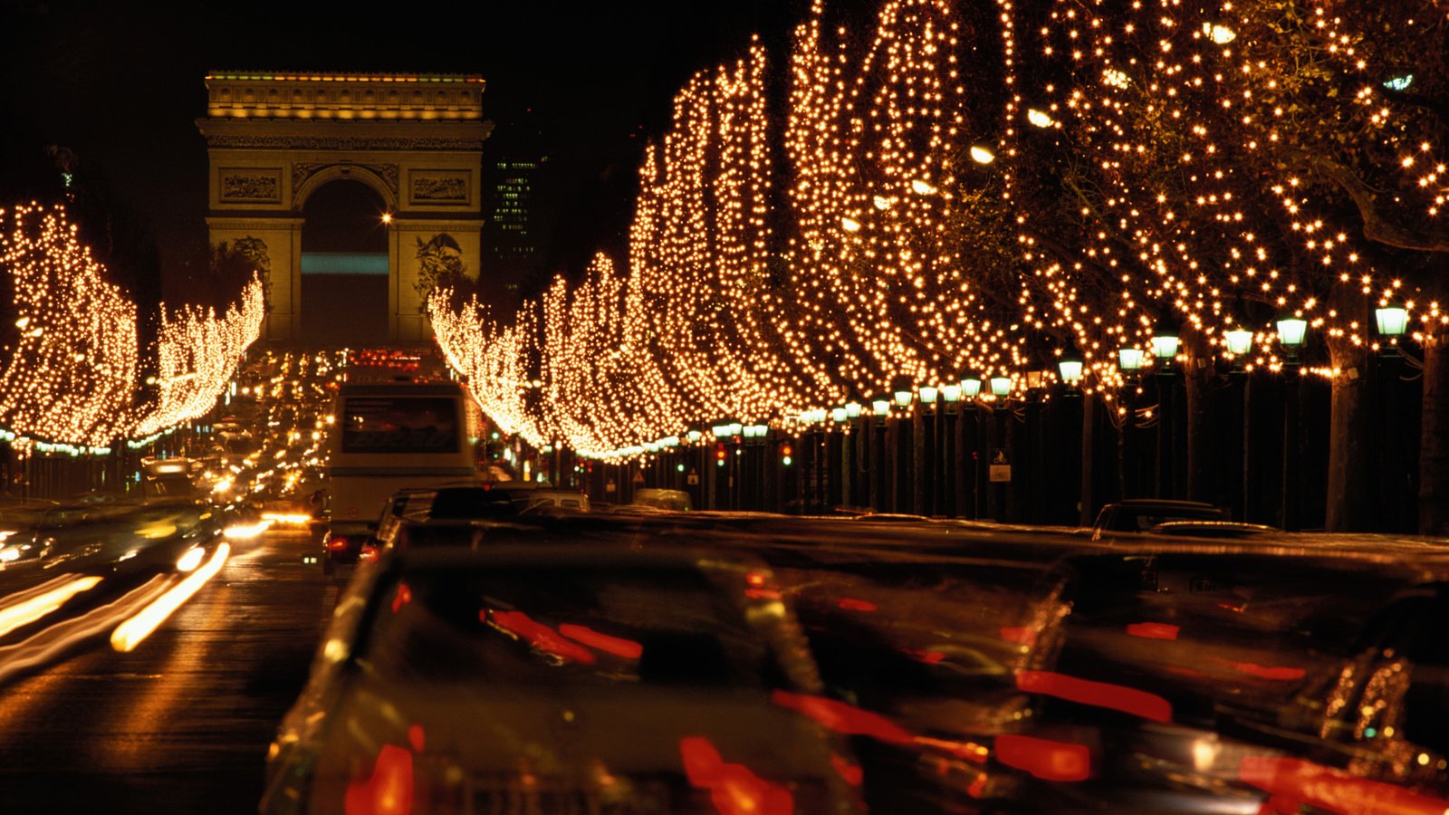 Обои ночь, новый год, париж, триумфальная арка, гирлянды, night, new year, paris, arch, garland разрешение 2311x1526 Загрузить
