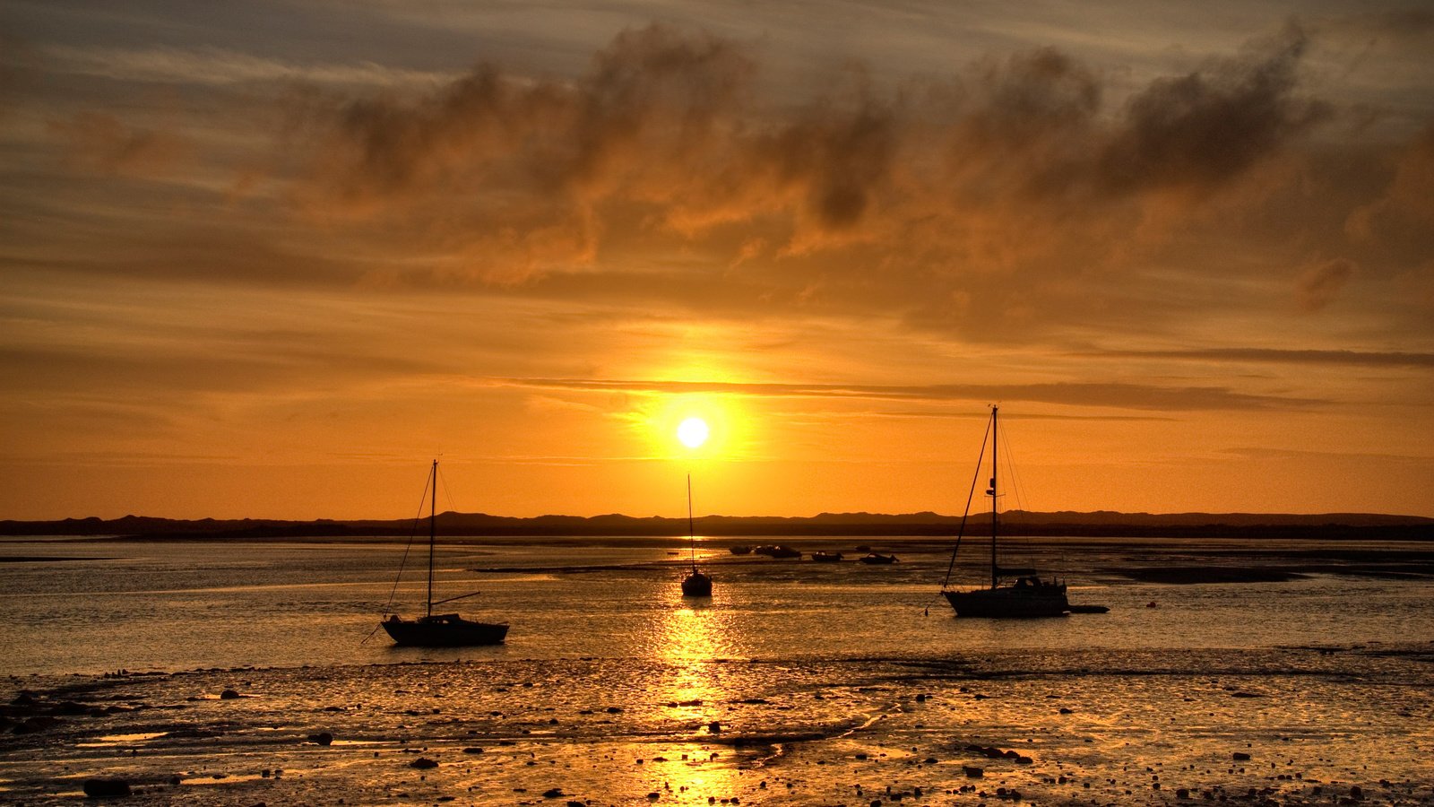 Обои небо, закат, море, яхта, шотландия, the sky, sunset, sea, yacht, scotland разрешение 3873x2410 Загрузить