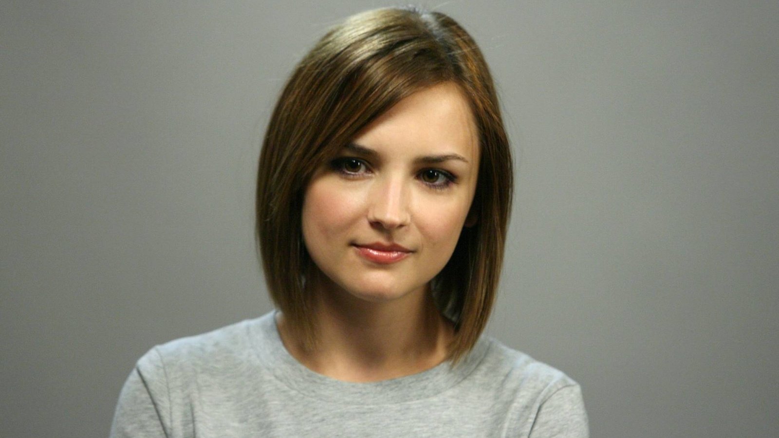 Обои обои, rachael leigh cook, девушка, фото, улыбка, взгляд, волосы, актриса, рэйчел ли кук, wallpaper, girl, photo, smile, look, hair, actress, rachel leigh cook разрешение 1920x1200 Загрузить