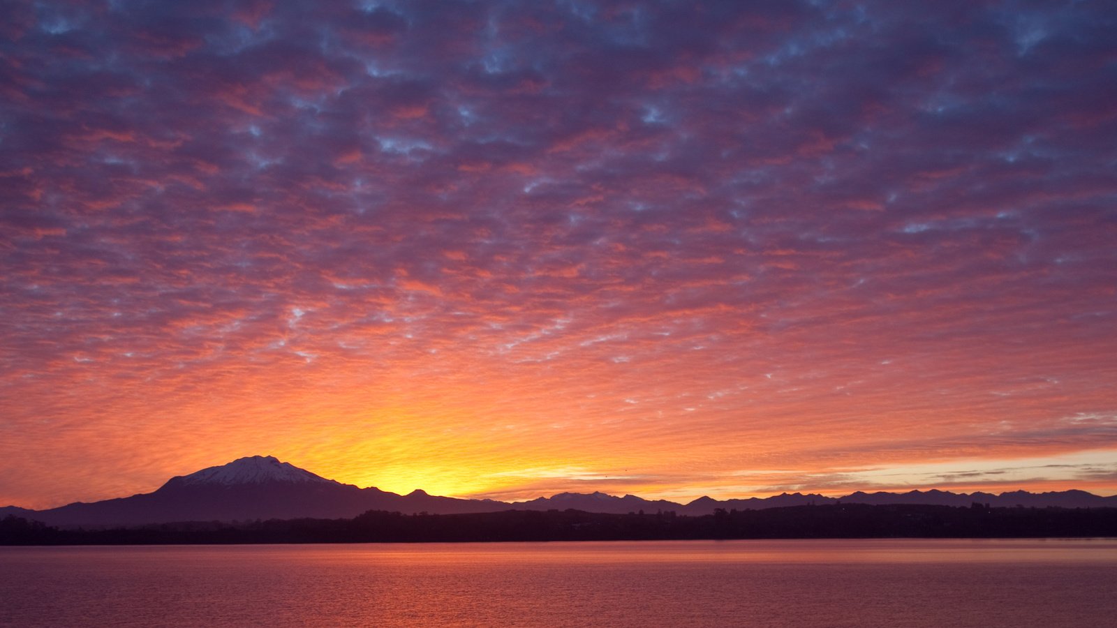 Обои небо, вечер, закат, чили, пуэрто-варас, puerto varras, the sky, the evening, sunset, chile, puerto varas разрешение 2560x1600 Загрузить