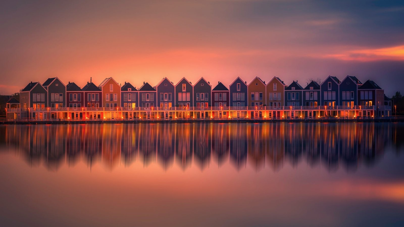 Обои огни, вода, закат, отражение, дома, нидерланды, lights, water, sunset, reflection, home, netherlands разрешение 2000x1437 Загрузить