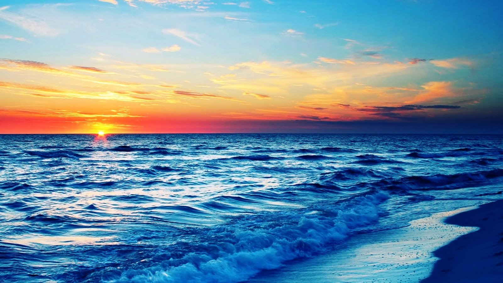 Обои океан, небо, солнце, природа, берег, закат, море, горизонт, волна, the ocean, the sky, the sun, nature, shore, sunset, sea, horizon, wave разрешение 3840x2160 Загрузить
