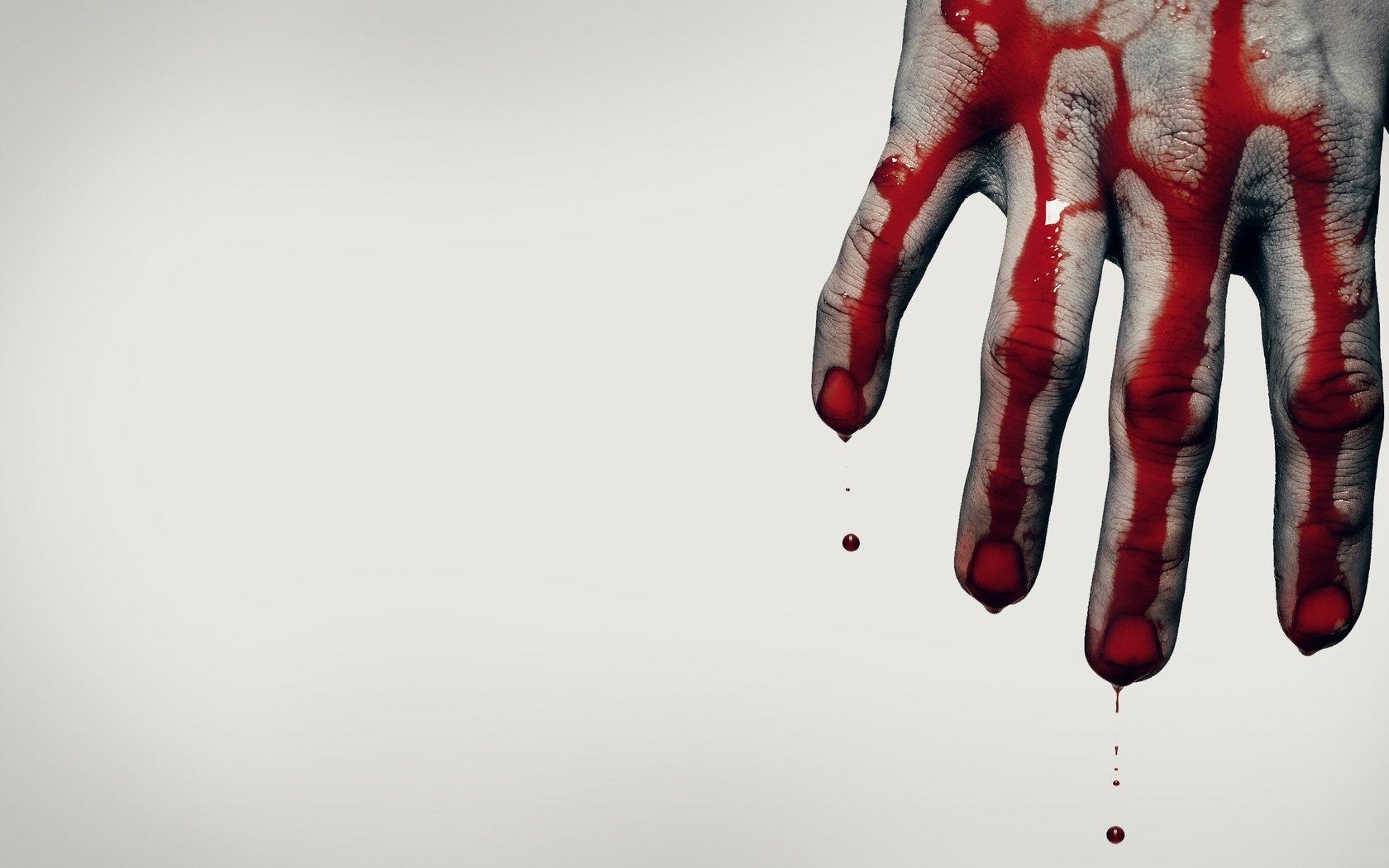 Обои рука, кровь, серый фон, ситуации, hand, blood, grey background, situation разрешение 2560x1440 Загрузить