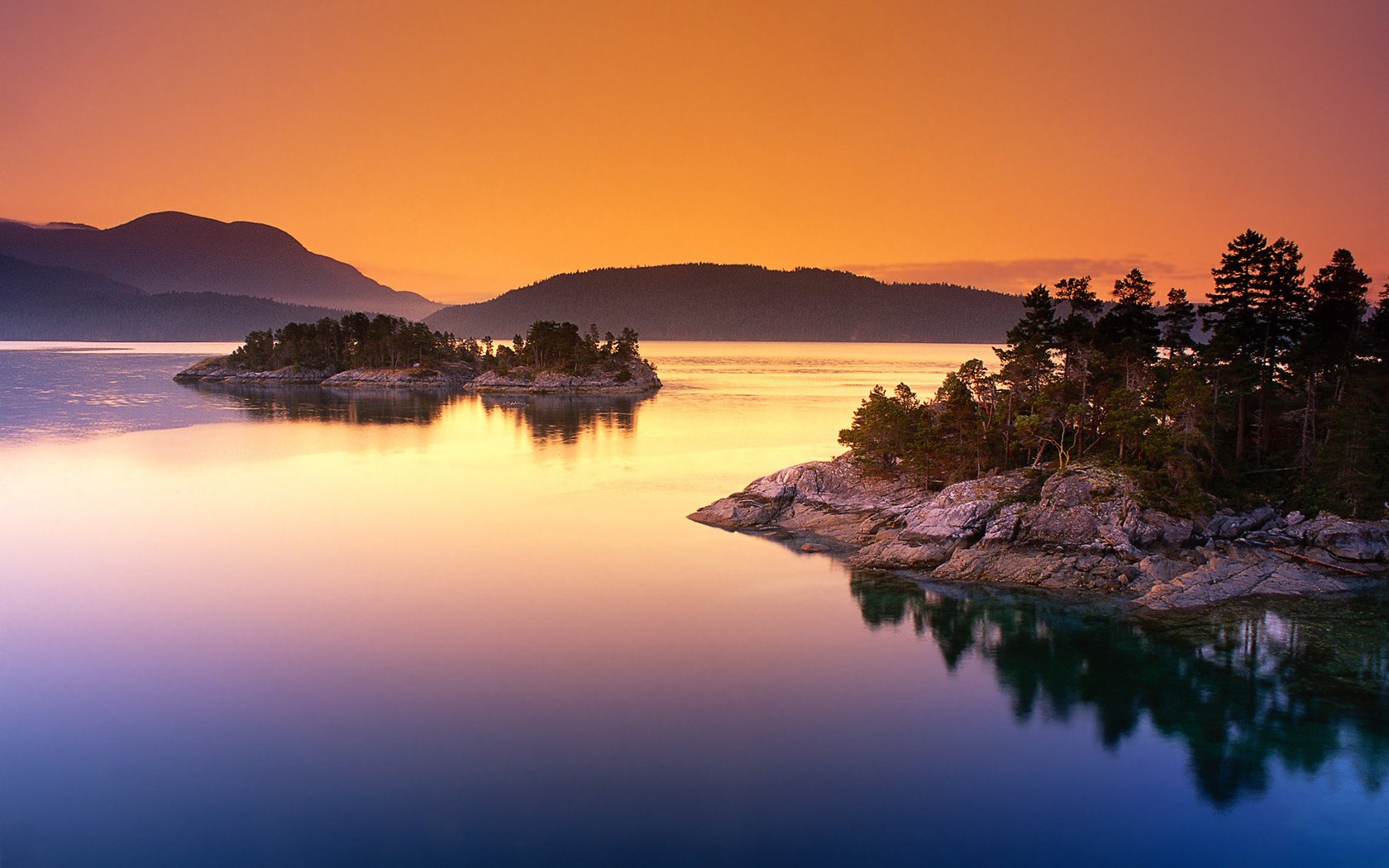 Обои вода, остров, озеро, канада, горы, природа, дерево, закат, пейзаж, камень, water, island, lake, canada, mountains, nature, tree, sunset, landscape, stone разрешение 1920x1200 Загрузить