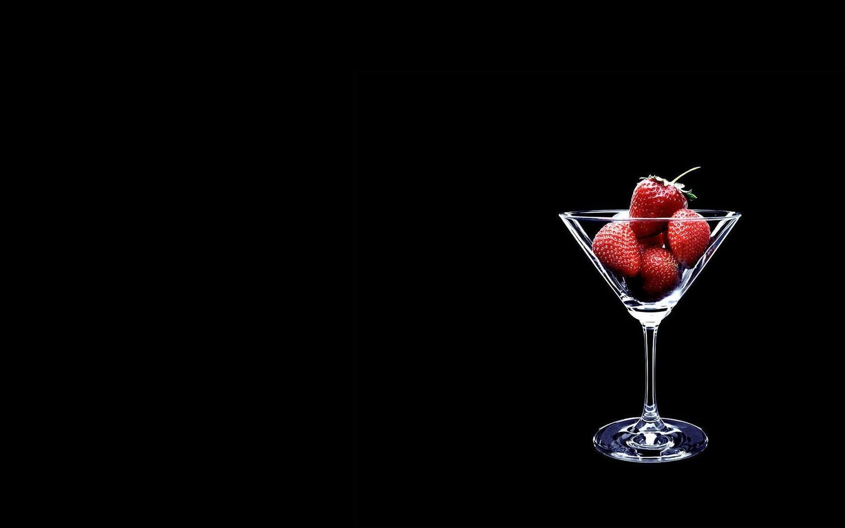 Обои клубника, бокал, земляника, янгода, виктория, strawberry, glass, strawberries, angoda, victoria разрешение 1920x1080 Загрузить