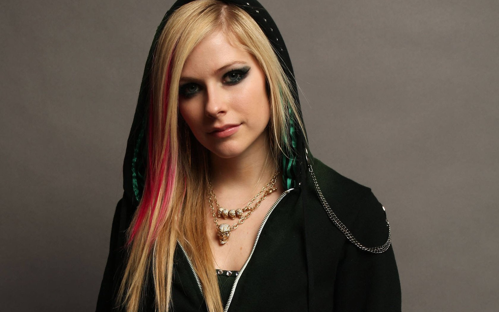 Обои блондинка, взгляд, певица, аврил лавин, kartinka, oboi, muzyka, iskusstvo, stil, blonde, look, singer, avril lavigne, skill разрешение 1920x1440 Загрузить