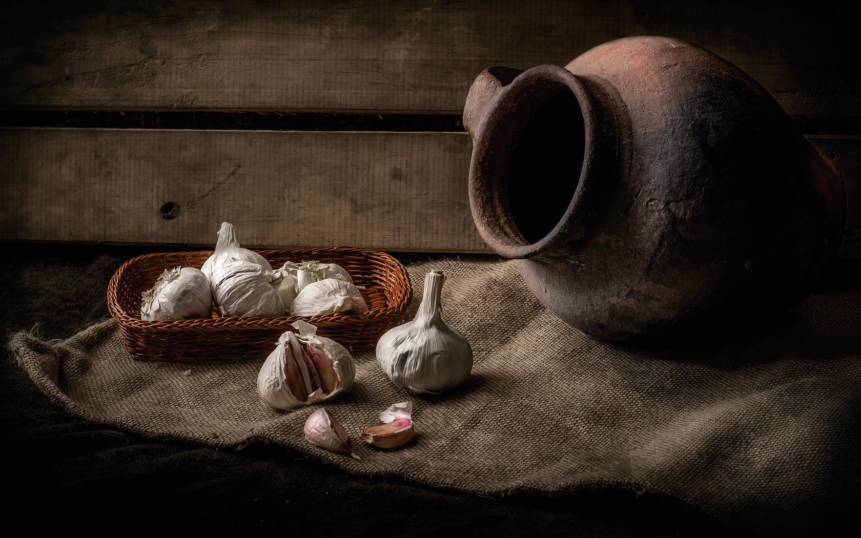 Обои кувшин, корзинка, натюрморт, чеснок, pitcher, basket, still life, garlic разрешение 4691x2860 Загрузить