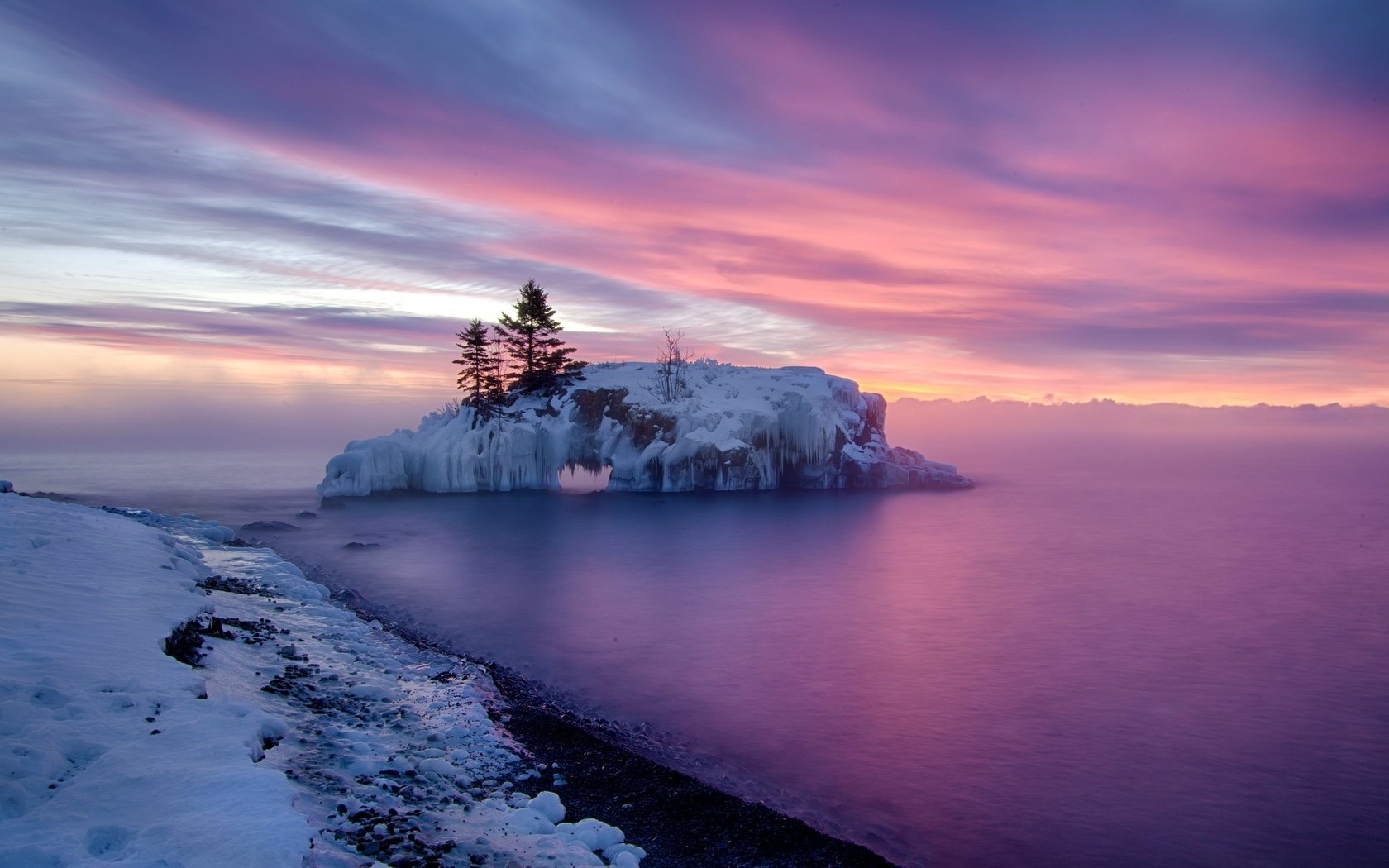 Обои деревья, снег, закат, зима, море, остров, trees, snow, sunset, winter, sea, island разрешение 2048x1358 Загрузить