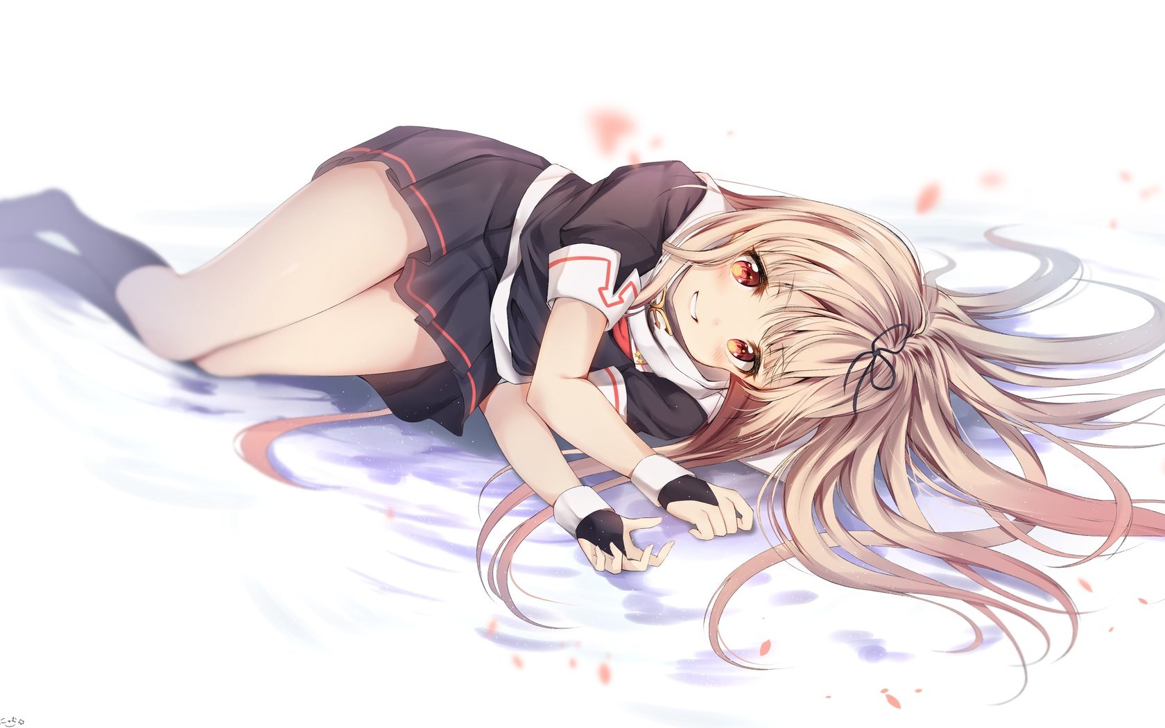 Обои блонд, lying down, улыбается, kantai collection, kancolle, yuudachi, blonde, smiling разрешение 3840x2160 Загрузить