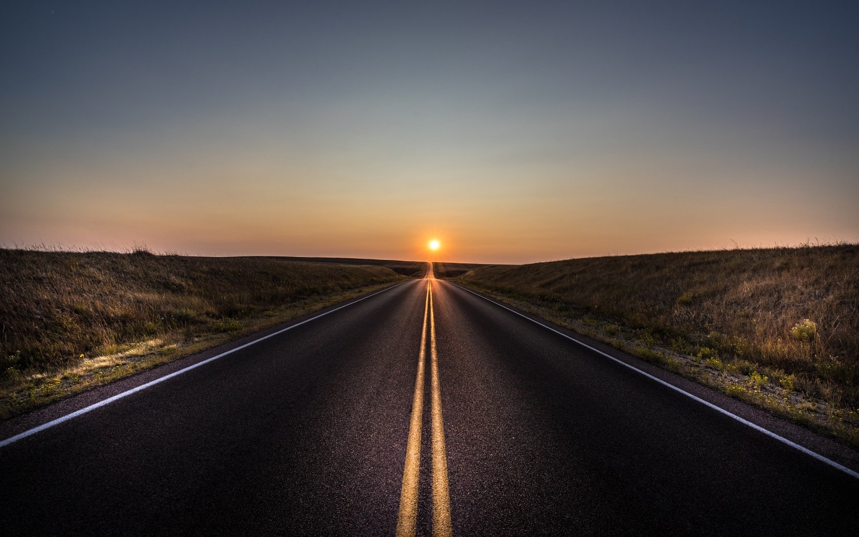 Обои небо, дорога, закат, пейзаж, асфальт, the sky, road, sunset, landscape, asphalt разрешение 6016x4016 Загрузить