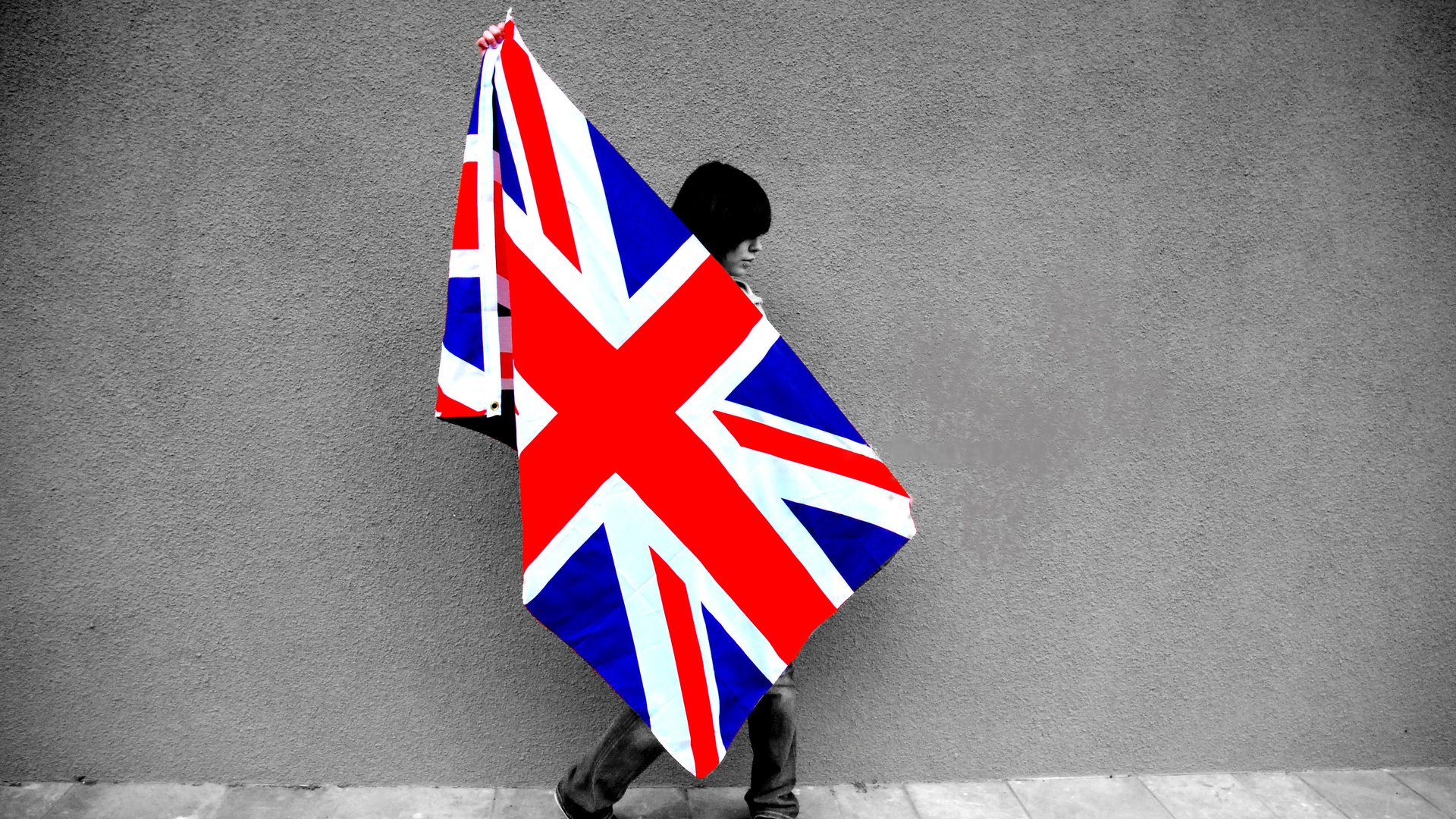 Обои обои, девушка, стена, флаг, britain flag, gевочка, wallpaper, girl, wall, flag разрешение 3872x2592 Загрузить