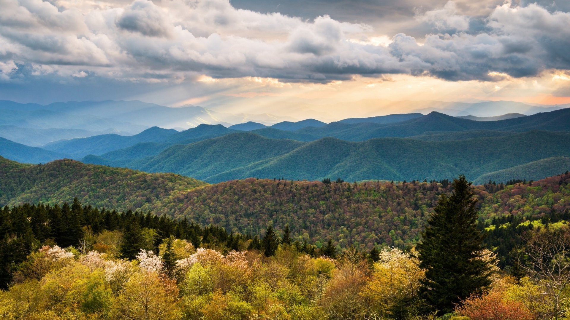 Обои небо, облака, горы, холмы, осень, леса, северная каролина, dave allen photography, the sky, clouds, mountains, hills, autumn, forest, north carolina разрешение 2048x1380 Загрузить