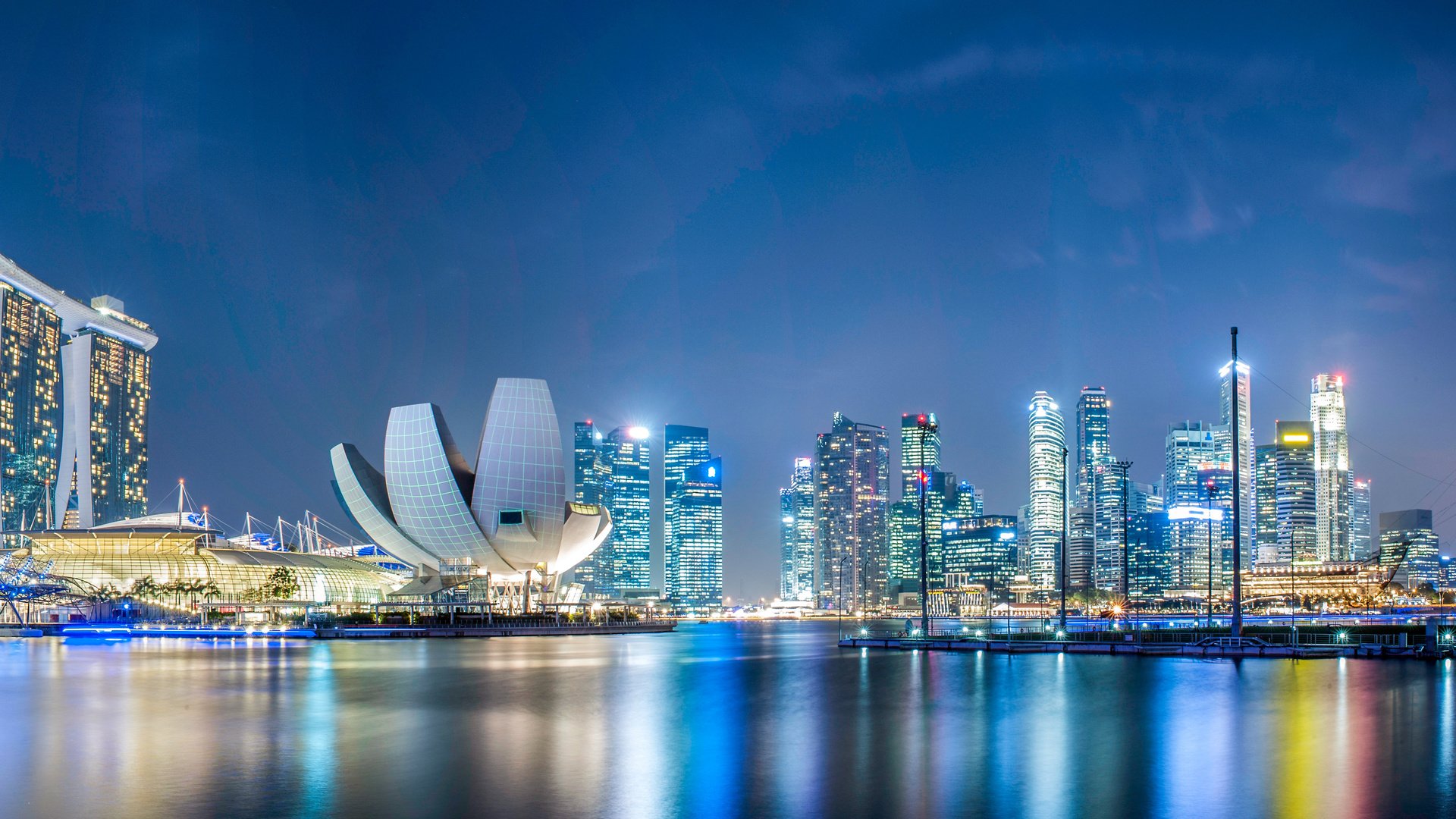 Обои ночь, фонари, огни, дизайн, небоскребы, набережная, здания, сингапур, night, lights, design, skyscrapers, promenade, building, singapore разрешение 3500x2000 Загрузить