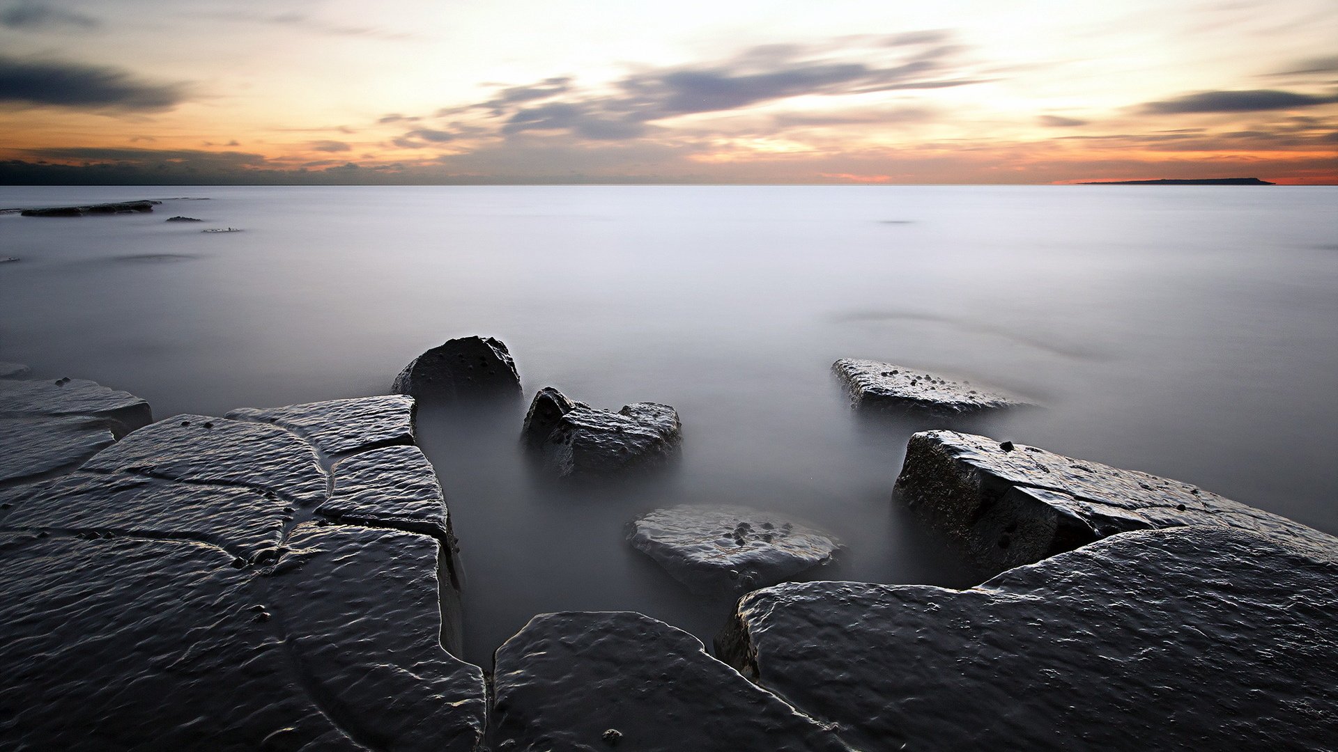 Обои небо, скалы, берег, пейзаж, море, горизонт, the sky, rocks, shore, landscape, sea, horizon разрешение 1920x1200 Загрузить