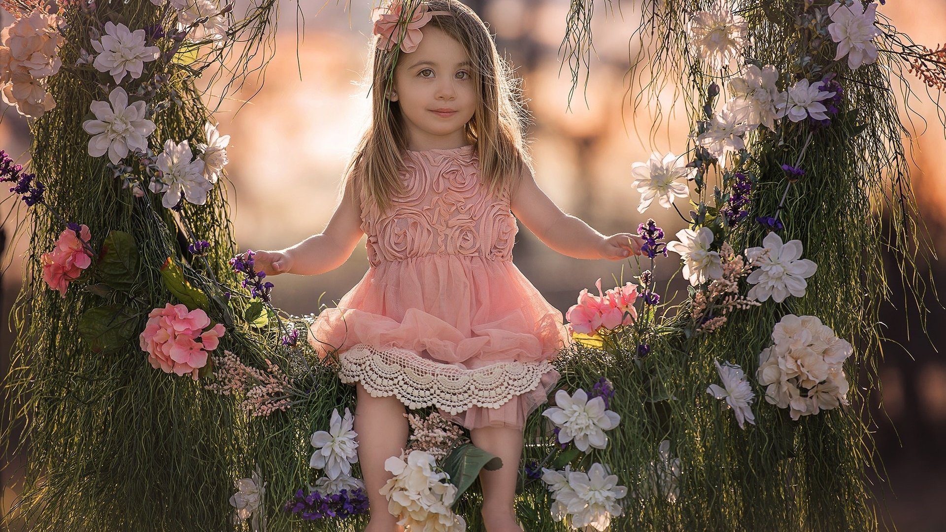 Обои цветы, трава, природа, девочка, ребенок, качели, качается, flowers, grass, nature, girl, child, swing, swinging разрешение 1920x1200 Загрузить