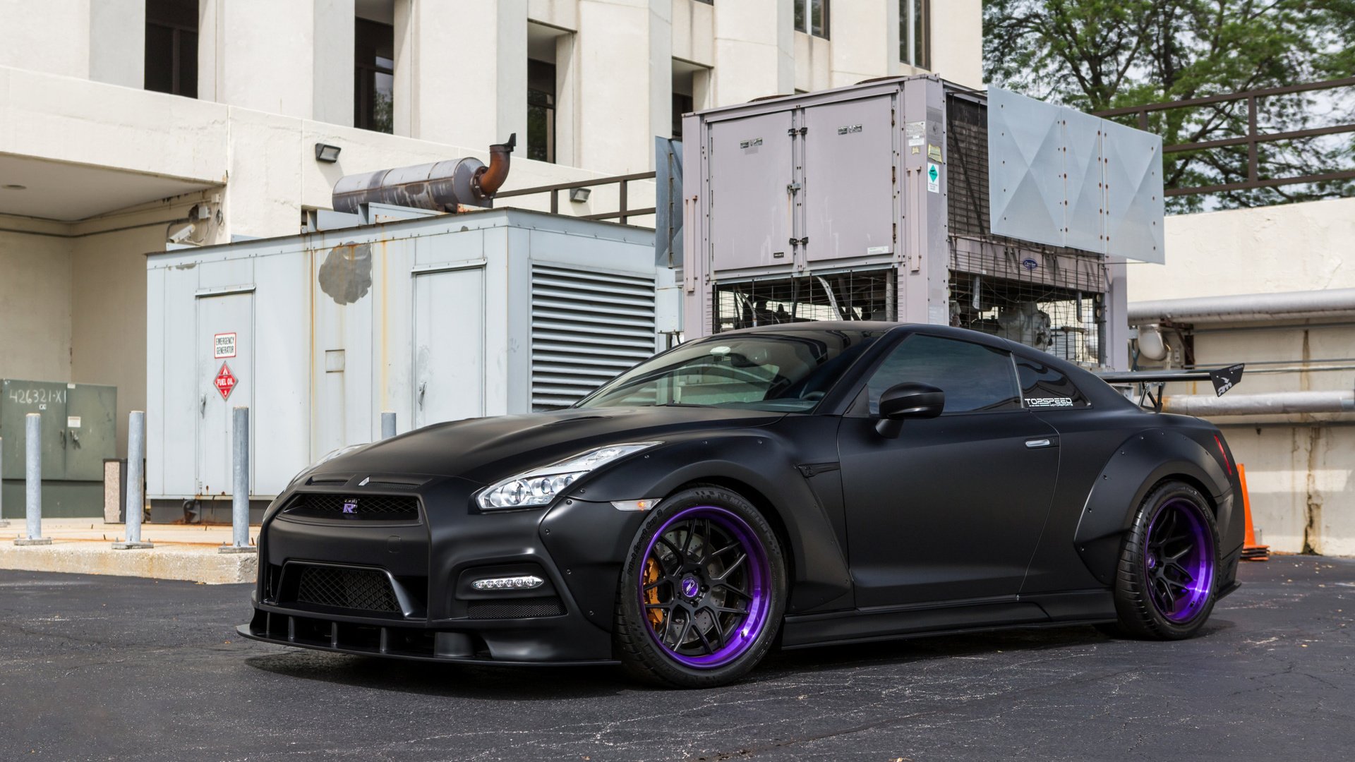 Обои тюнинг, спортивное купе, nissan gtr, black matte gt-r, purple wheels, tuning, sports coupe, matte black gt-r разрешение 2112x1188 Загрузить