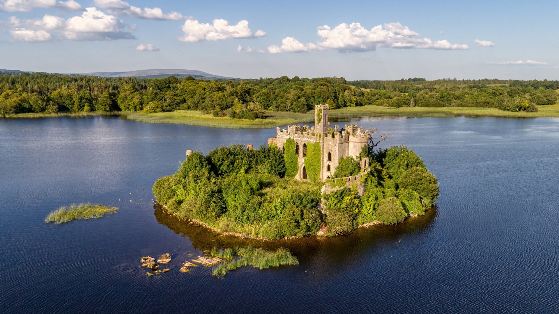 Обои озеро, замок, остров, ирландия, mac dermott's castle, lough key, lake, castle, island, ireland разрешение 2112x1188 Загрузить