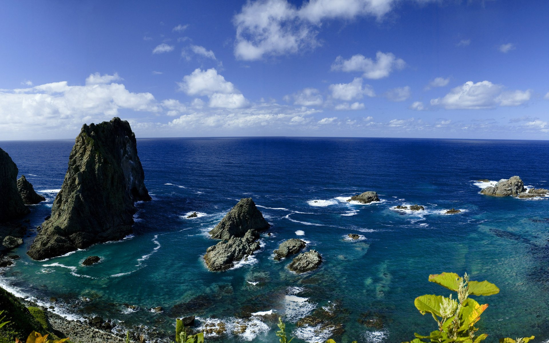 Обои берег, море, япония, shore, sea, japan разрешение 5120x1600 Загрузить