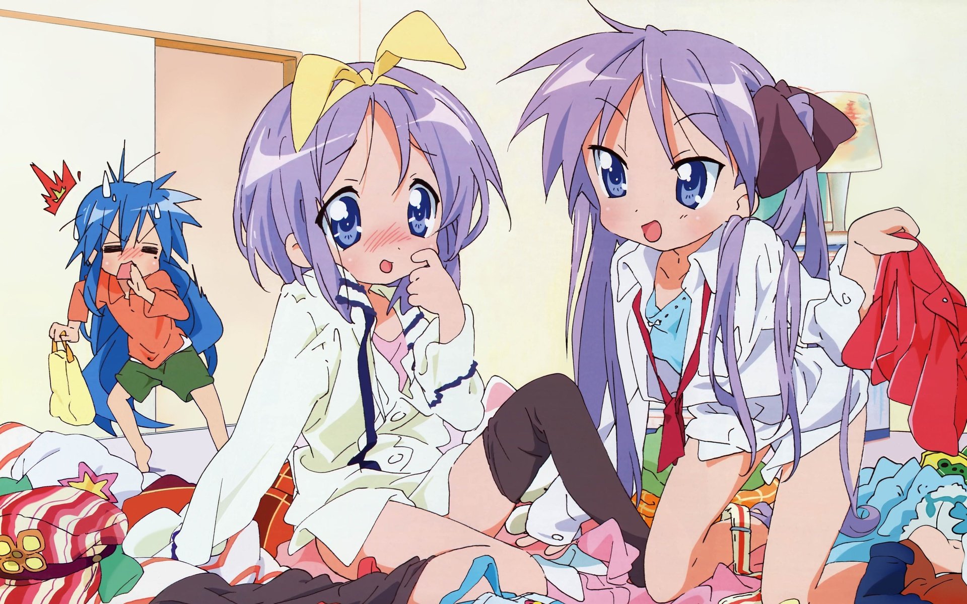 Обои lucky star, izumi konata, hiiragi tsukasa, hiiragi kagami разрешение 3996x2500 Загрузить