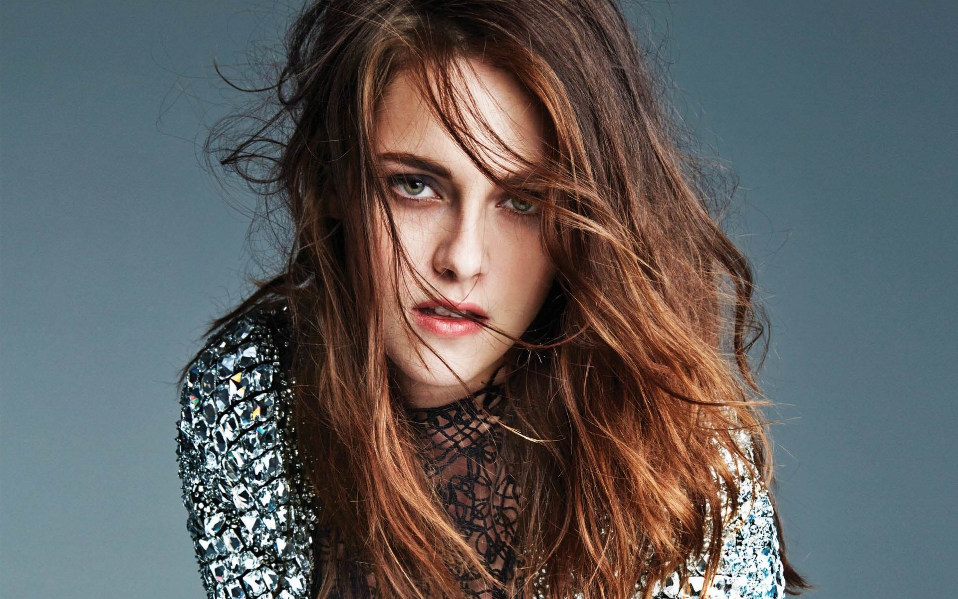 Обои девушка, портрет, брюнетка, кристен стюарт, модель, актриса, girl, portrait, brunette, kristen stewart, model, actress разрешение 2363x1673 Загрузить